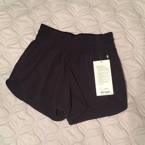 lululemon Tracker Short V